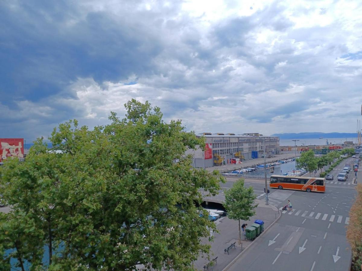 In The Centar Of Rijeka Leilighet Eksteriør bilde
