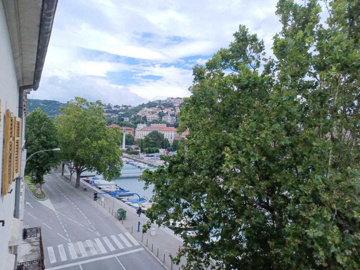 In The Centar Of Rijeka Leilighet Eksteriør bilde